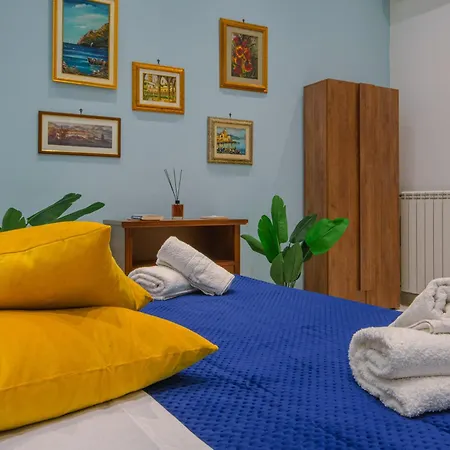 Plebiscito 10 Apartment