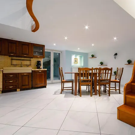 Plebiscito 10 Napoli