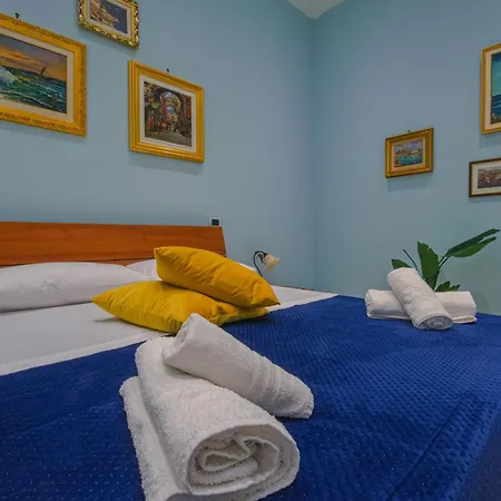 Plebiscito 10 Apartment Naples