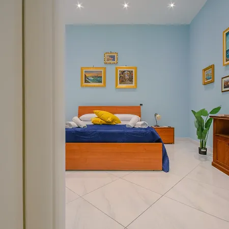 Plebiscito 10 Apartment Naples